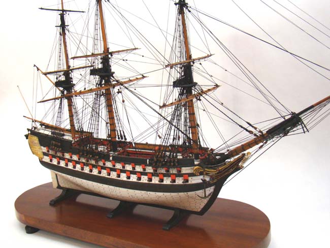 A fantastic Prisoner-of-War STYLE Bone and wood model,circa 1920, of a late 18th century 74 gun English Ship-of-the line — image 5